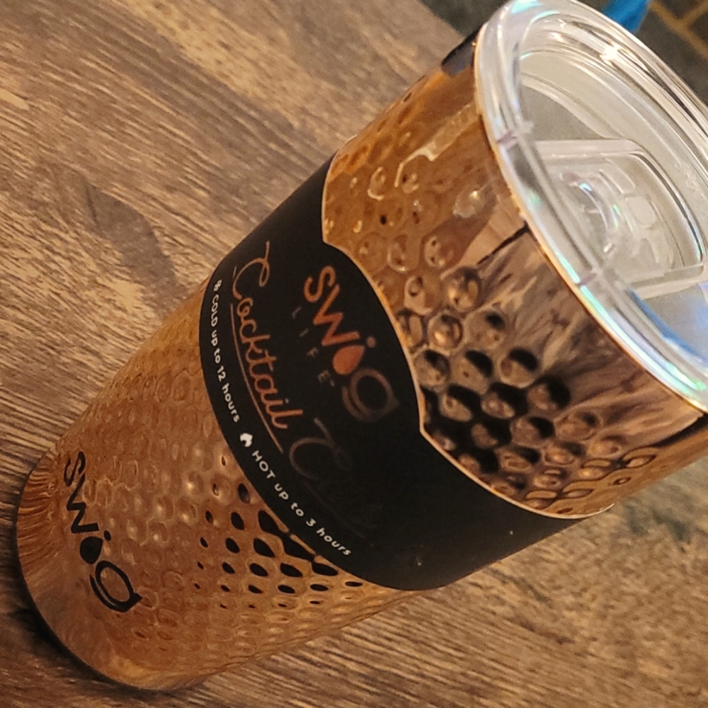 Swig Cocktail Club 22 oz Rose Gold Tumbler